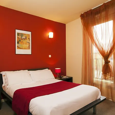 Cerise Aparthotel 3*