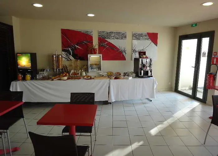 Cerise Apartahotel 3*