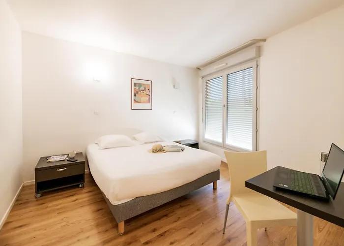 Apartahotel Cerise 3*