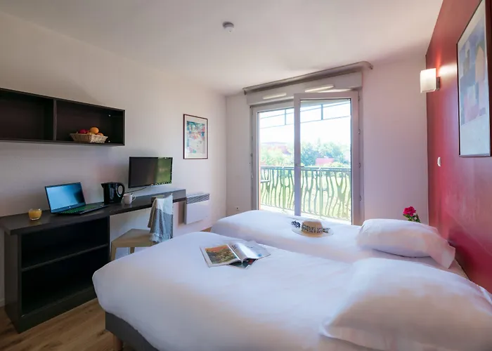 Cerise 3* Valence (Drome)