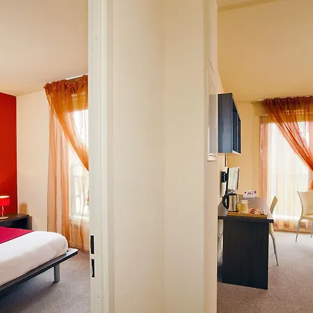 Cerise Valence Aparthotel