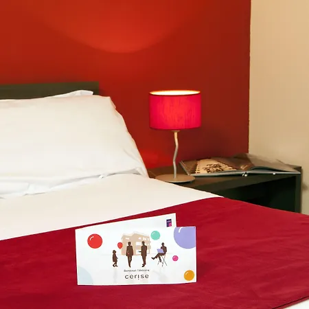 Cerise Apart Otel Valence (Drome)