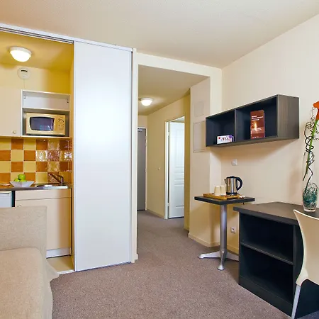 Cerise 3* Valence (Drome)