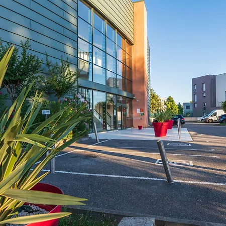 Cerise 3* Valence (Drome)