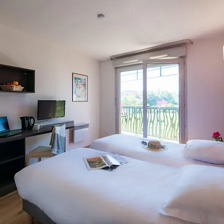 Cerise 3* Valence (Drome)