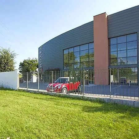 Aparthotel Cerise 3*