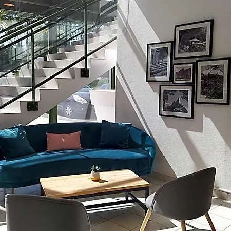 Cerise Aparthotel