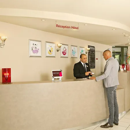 Aparthotel Cerise 3*