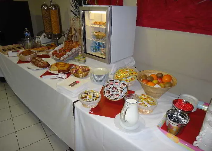 Cerise 3* Valence (Drome)