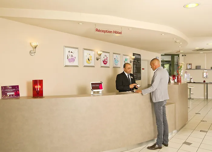 Cerise Aparthotel Valence (Drome)