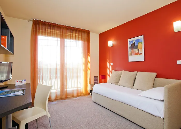 Aparthotel Cerise 3*