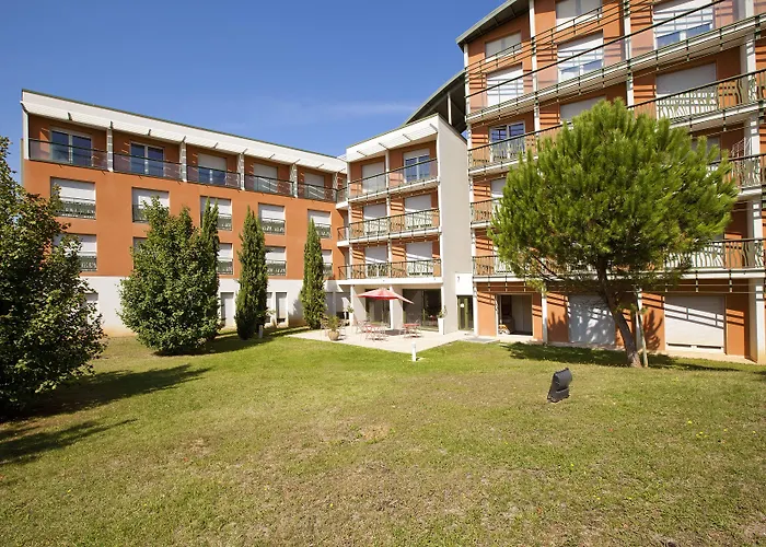 Cerise Aparthotel 3*